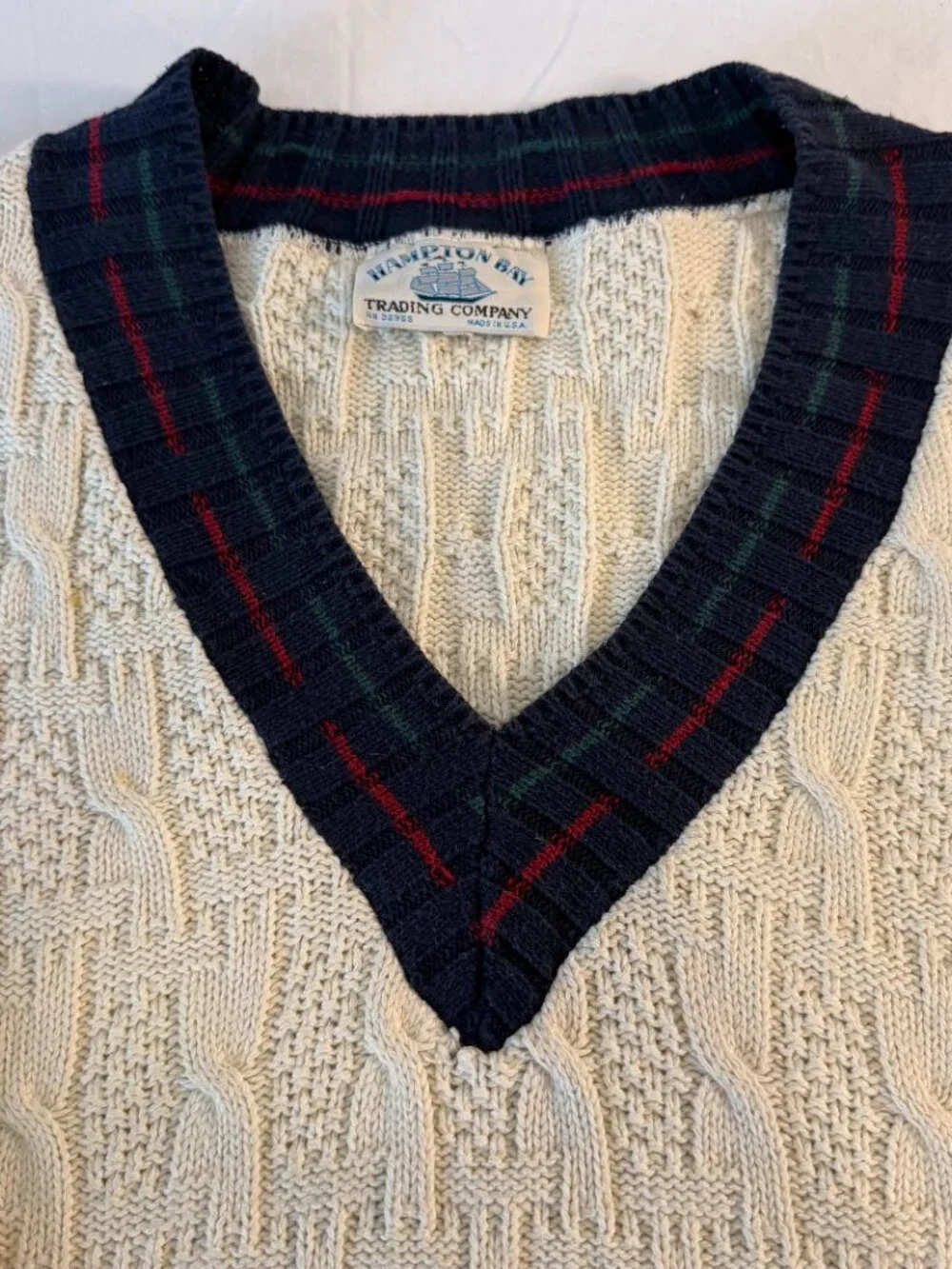 Vintage Hampton Bay Trading Co Cable Knit Sweater Mens L 100% Cotton USA V Neck